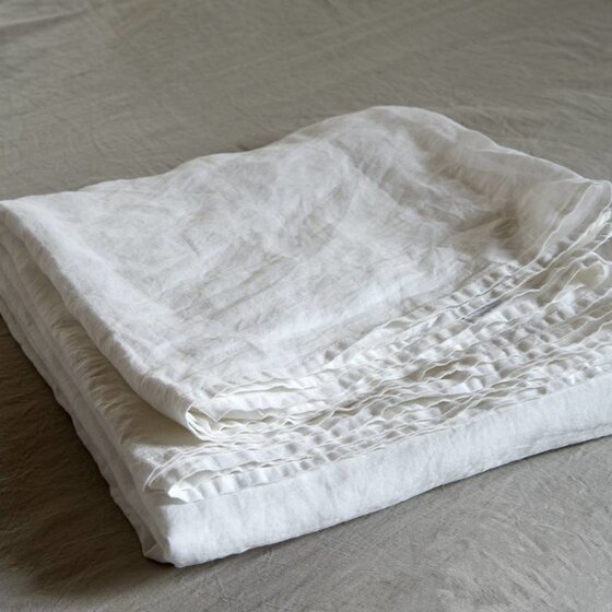 Maxime tablecloth and napkin  sale 25 %