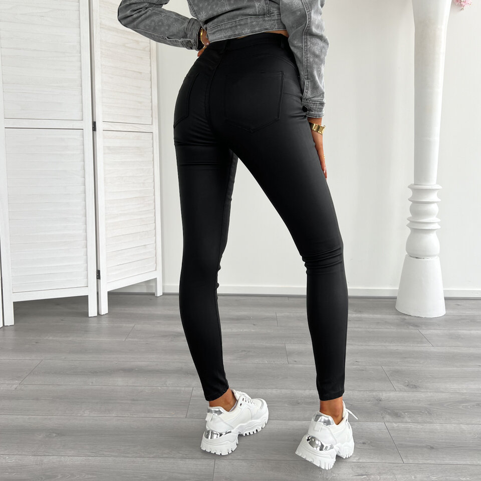 Laulia Coated Broek Zwart