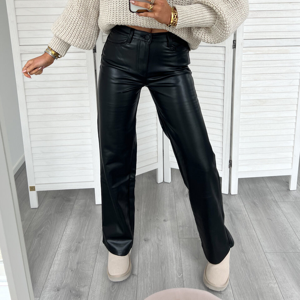 Straight Leatherlook Broek Zwart
