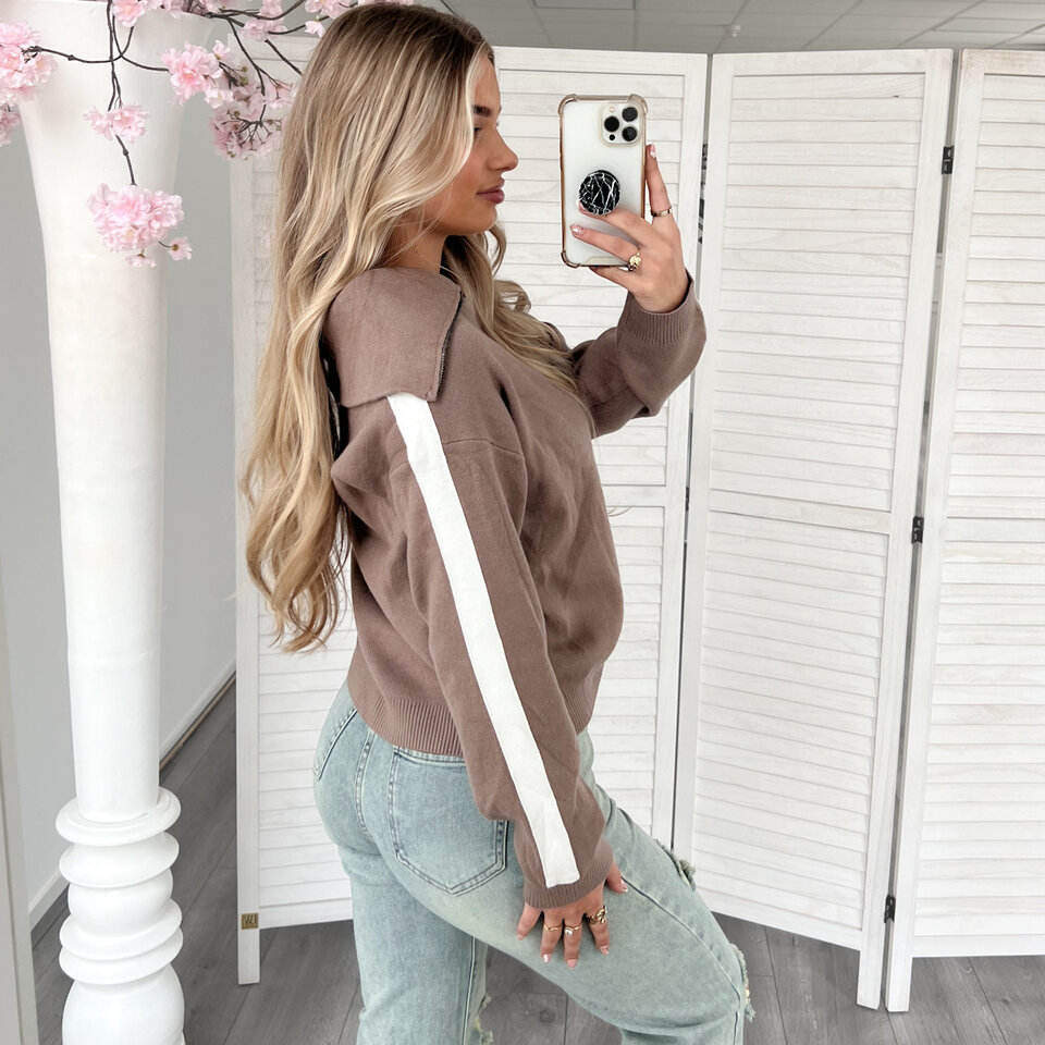 Emma Trui Taupe