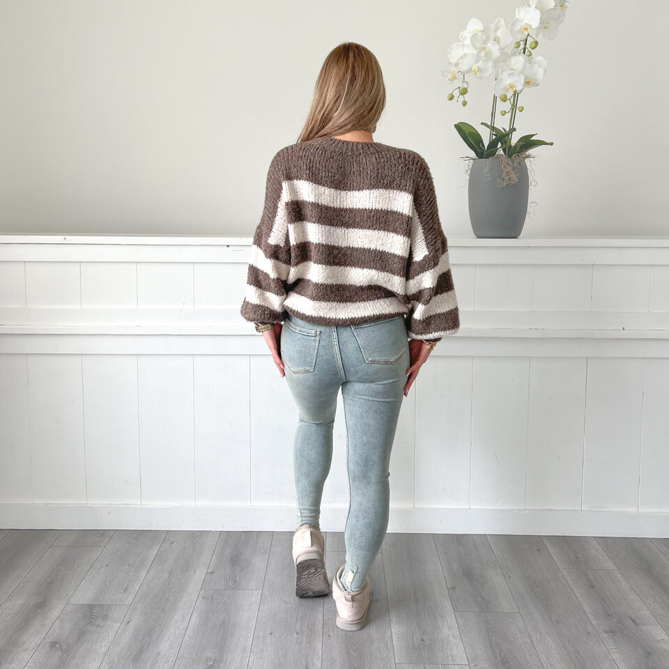 Strepen Claire Trui Mokka Crème