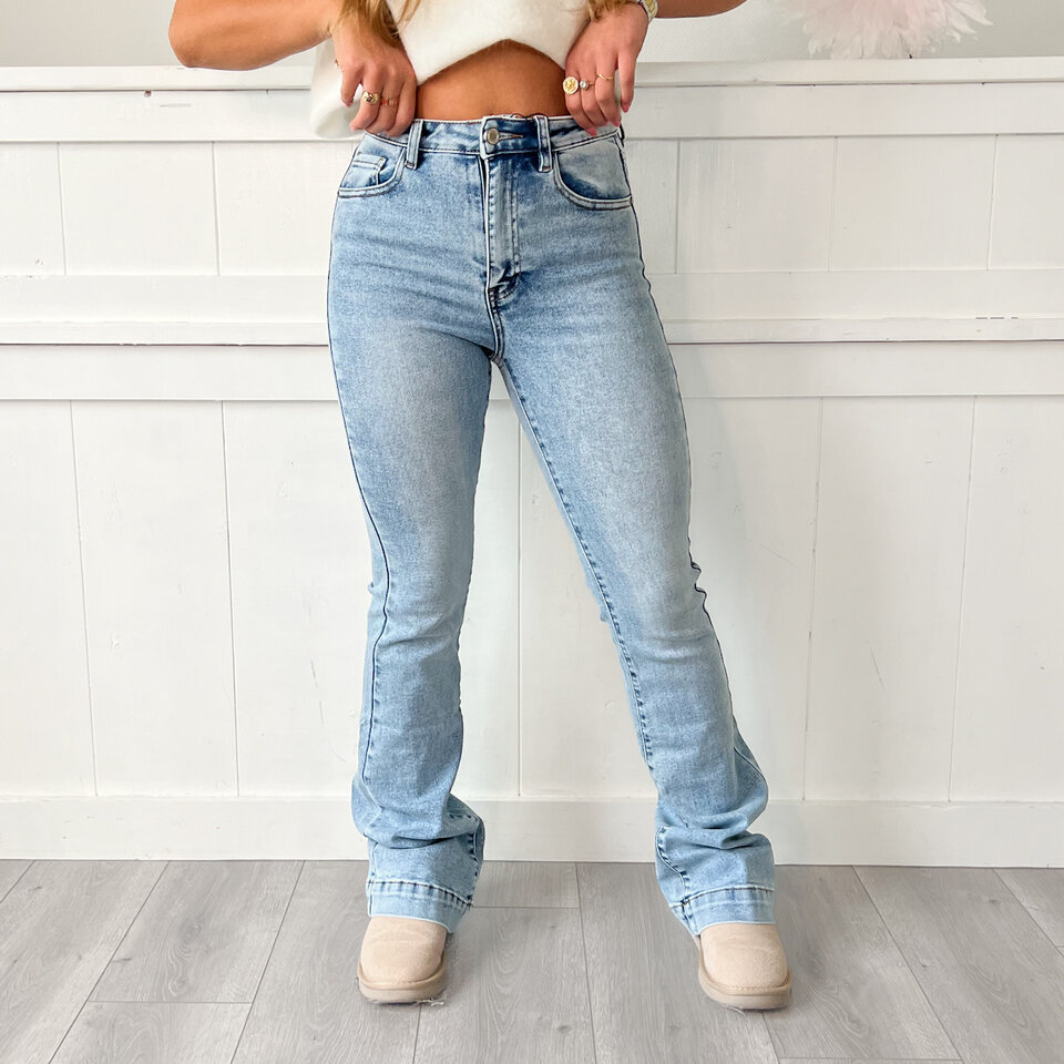 Esmee Flared Jeans Blauw