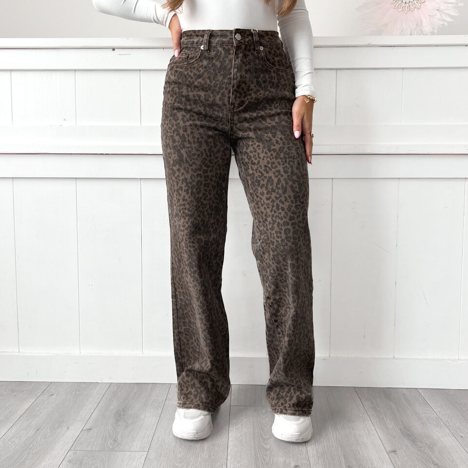 New Leopard Dad Fit Jeans Bruin