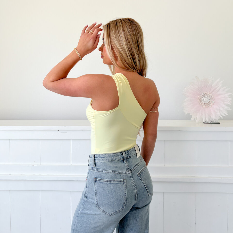Sylvia Body Geel