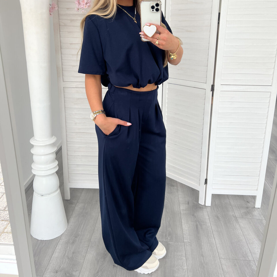 Danique Set Navy (tall)