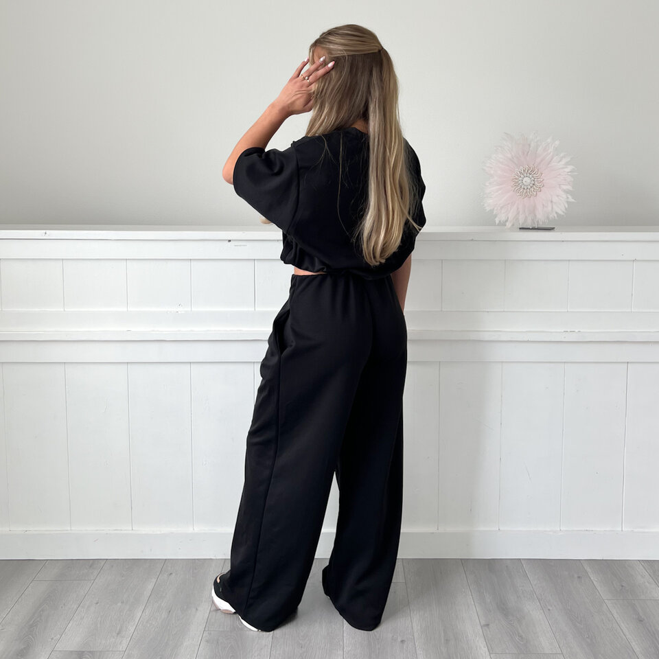 Danique Set Zwart (regular)