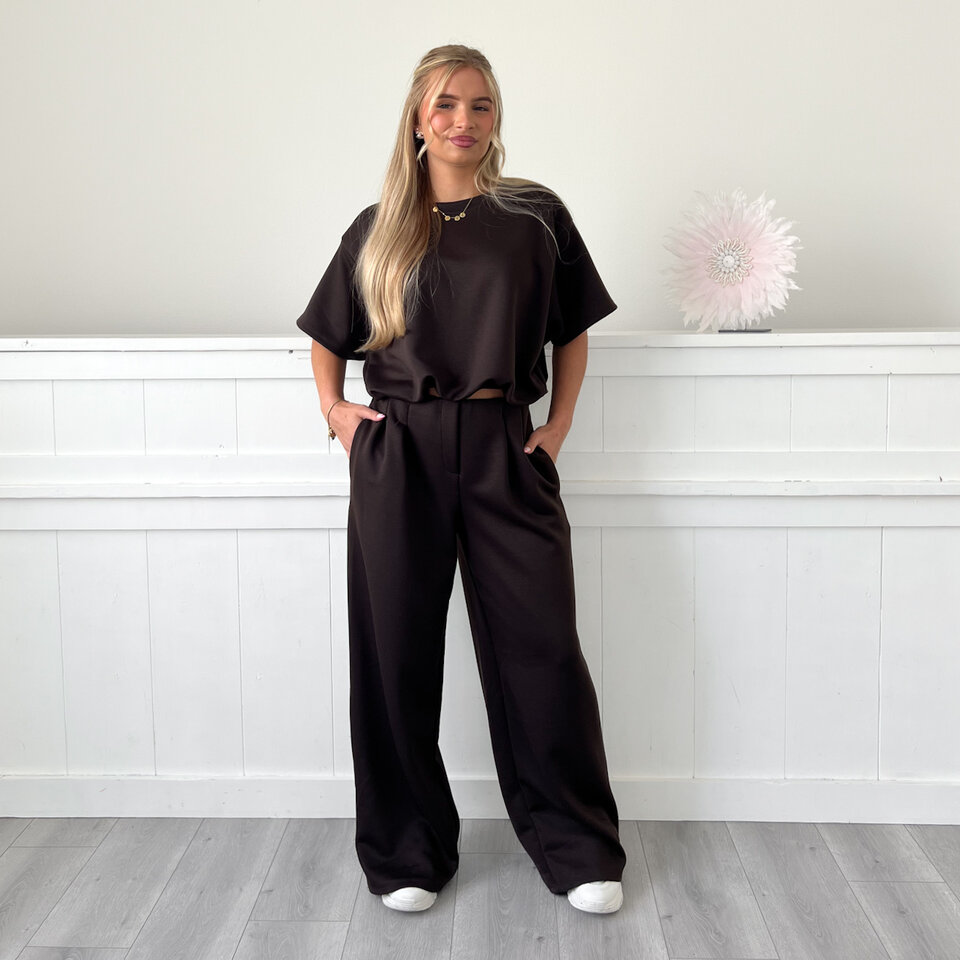 Danique Set Bruin (regular)