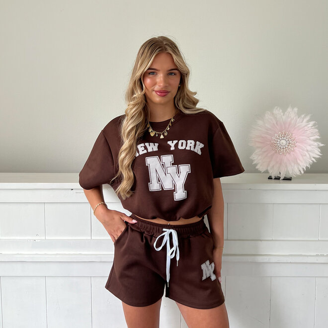 NEW YORK Set Bruin