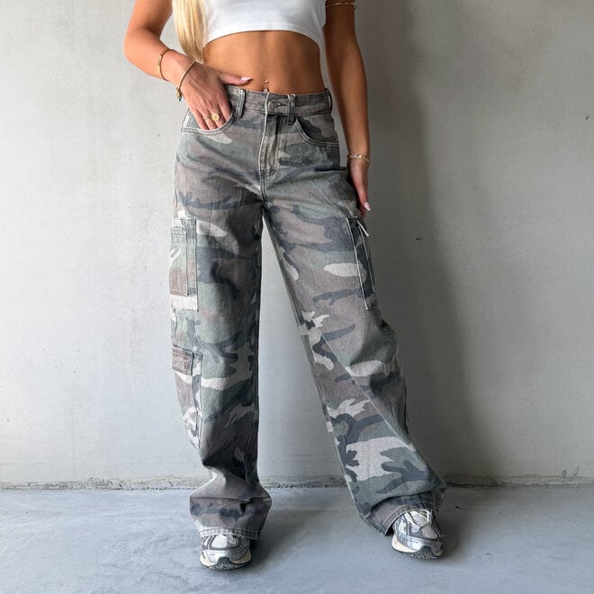 Camouflage Cargo Jeans