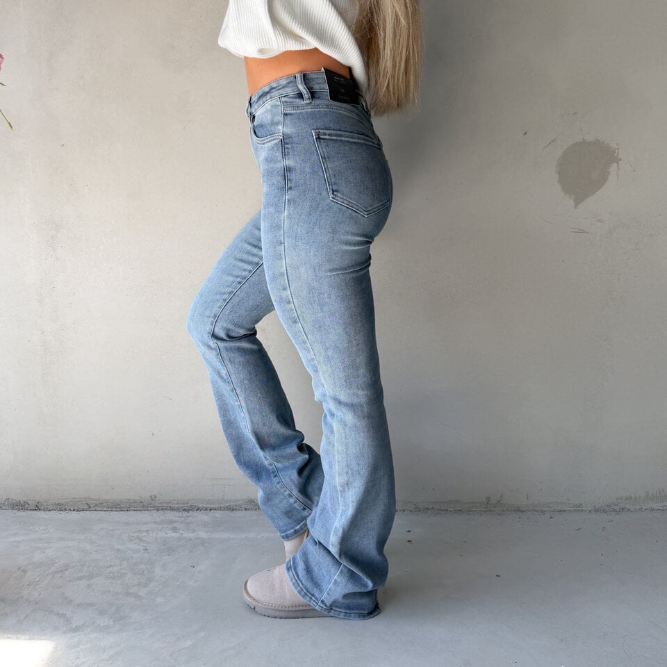 Marleen Flared Jeans Blauw
