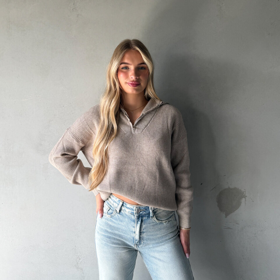 EEmily Trui Taupe