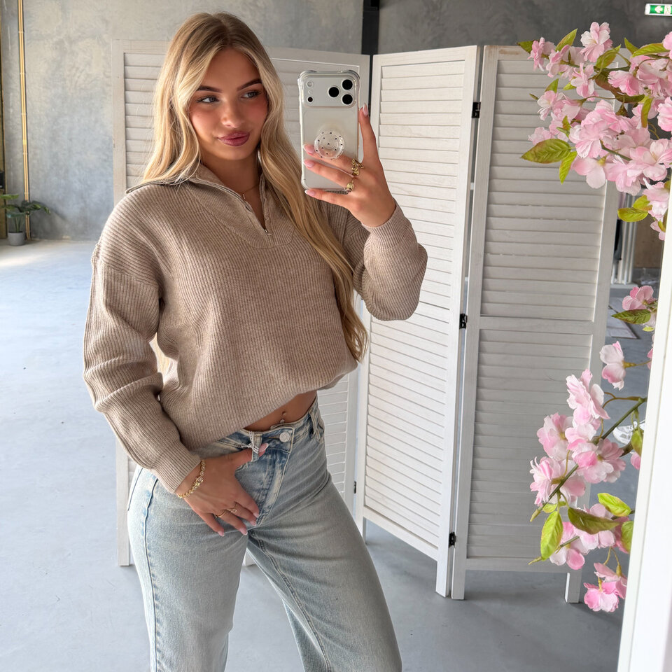 EEmily Trui Taupe