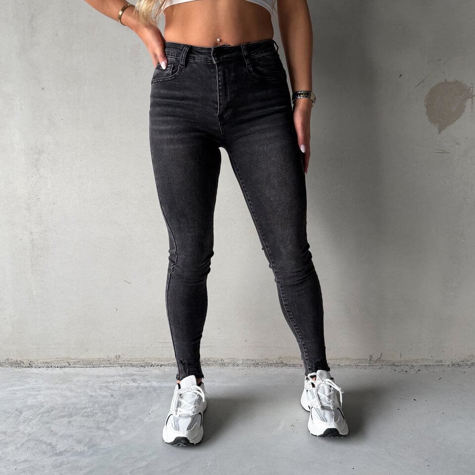 Sascha Skinny Jeans Zwart