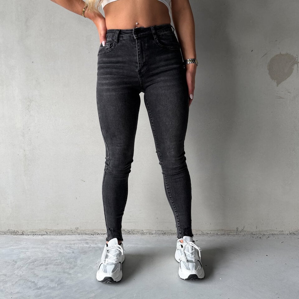 Sascha Skinny Jeans Zwart