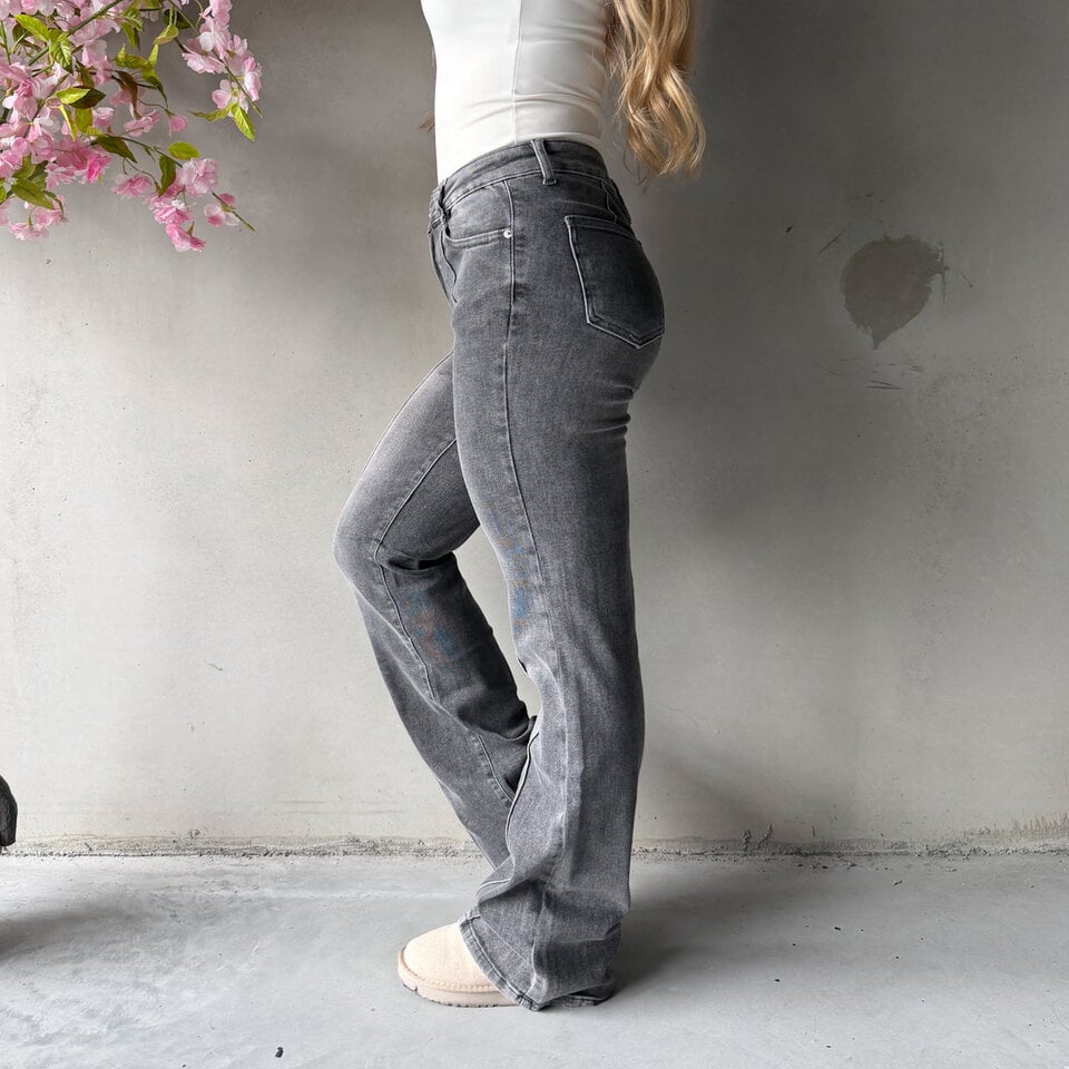 Noah Flared Jeans Grijs