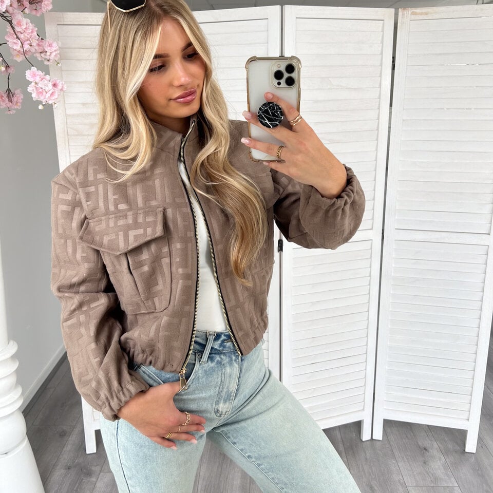 Femke Jasje Taupe