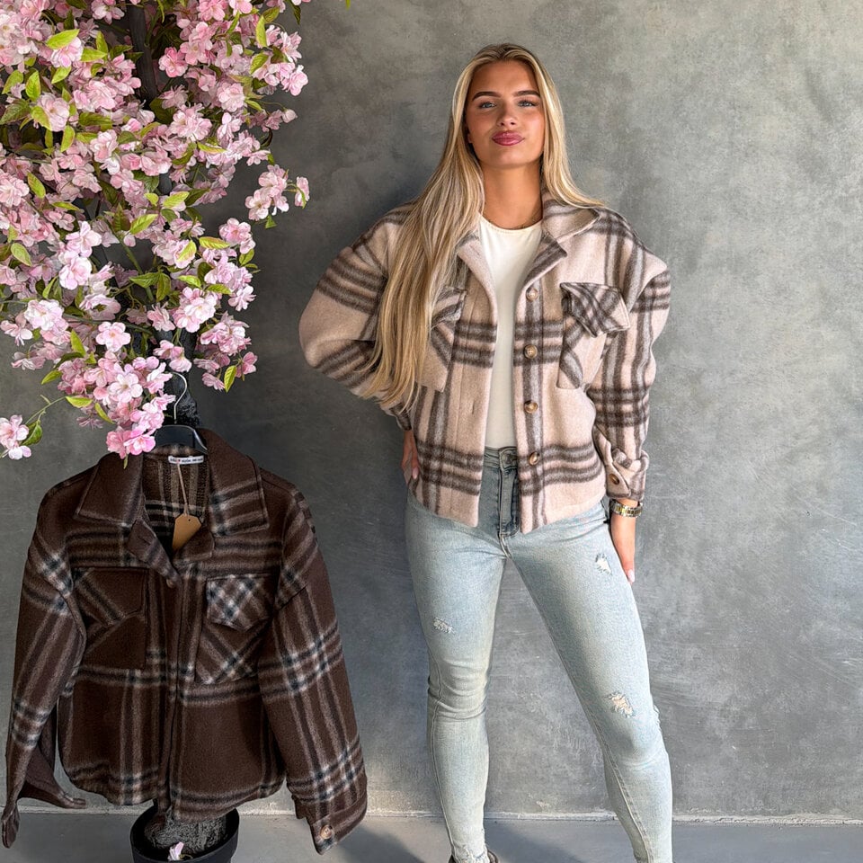 Thirza Ruiten Jas Beige