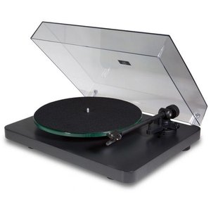 NAD C558 hifi-platenspeler NAD C558 hifi-platenspeler