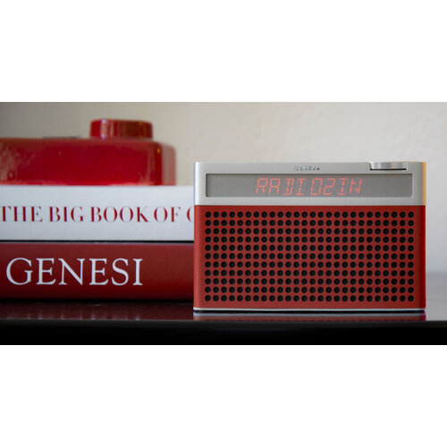Geneva Tweedekans: Geneva Touring / S+ oplaadbare portable hi-fi DAB+ en FM radio met Bluetooth rood