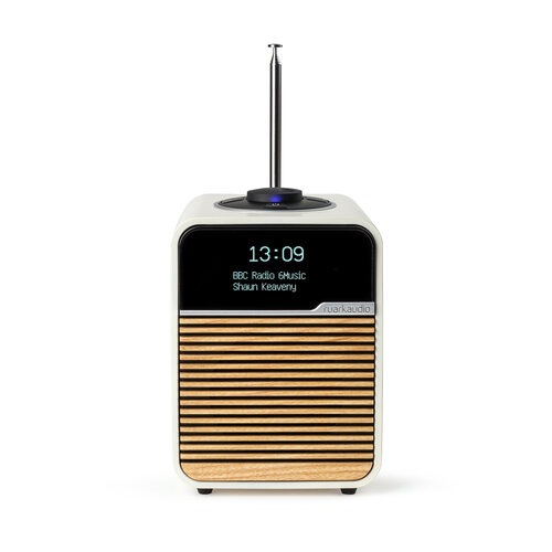 Ruark Audio Tweedekans: Ruark Audio R1 MK4 Deluxe Radio met DAB+ en Bluetooth - Light Cream