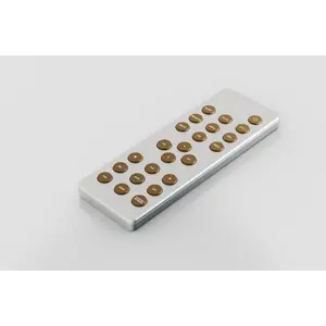 Geneva Decon M afstandsbediening - zilver met champagnekleurige knoppen Geneva Decon M afstandsbediening - zilver met champagnekleurige knoppen
