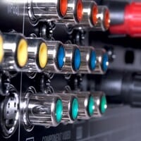 Welke audio aansluitingen zijn er allemaal?