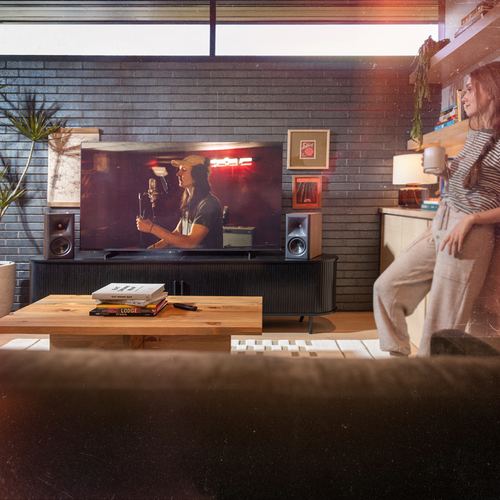 Klipsch Klipsch The Fives II Actieve Boekenplank-Luidspreker - Walnoot (Paar) Klipsch Klipsch The Fives II Actieve Boekenplank-Luidspreker - Walnoot (Paar)
