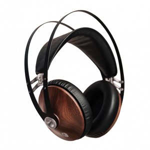 Meze Audio 99 Classics - Walnoot Zilver - Koptelefoon Meze Audio 99 Classics - Walnoot Zilver - Koptelefoon