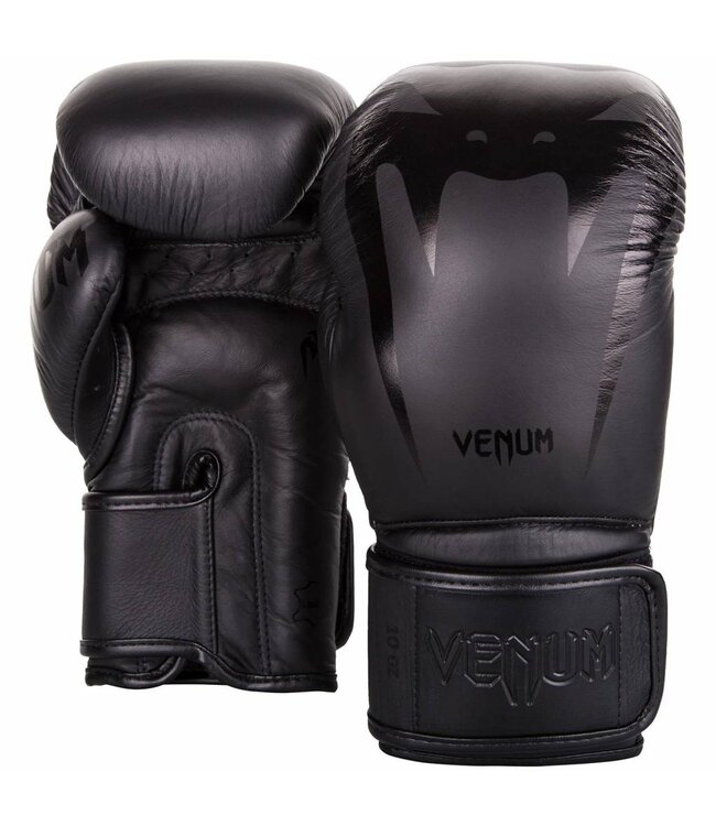 Venum Giant 3.0 Boxing Gloves – Nappa Leather – Black/Black – For Boxing, Kickboxing & Muay Thai