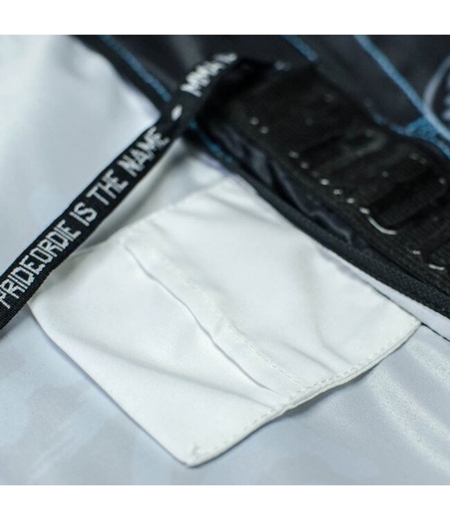 PRiDE of DiE Fight Short Ronin Black Blue