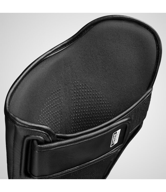 Hayabusa Kickboxing Shinguards T3 Black Black