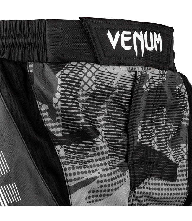 Venum Tactical Fight Shorts Urban Camo Schwarz