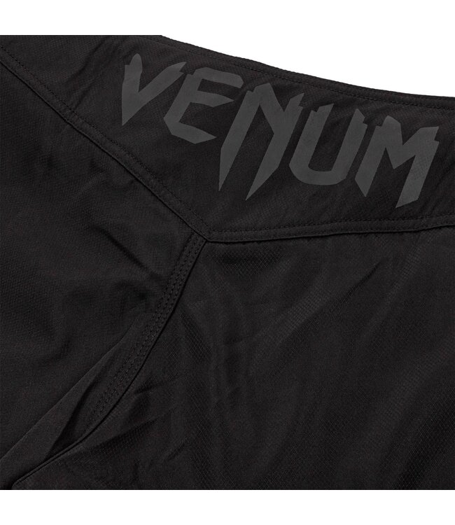 Venum MMA Kleding Fight Shorts Light 3.0 Zwart Zwart