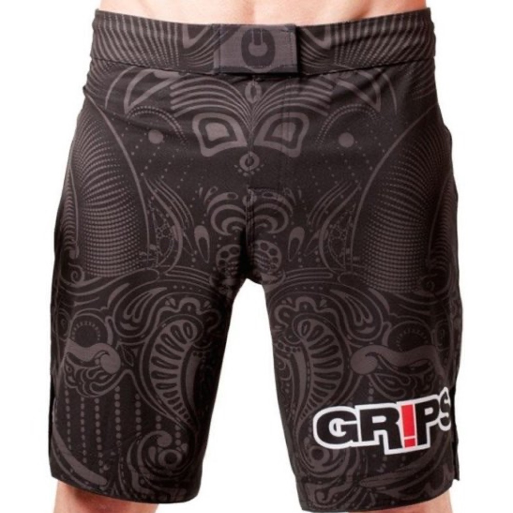 GRIPS Warrior's Instinct Fight Shorts  GRIPS Athletics Fightwear -  FIGHTWEAR SHOP EUROPE