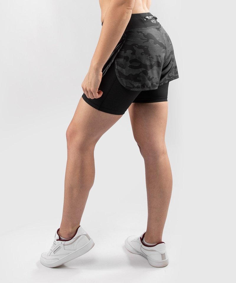 Venum Venum Defender 2.0 Hybrid Kompressionsshorts Frauen Schwarz Camo