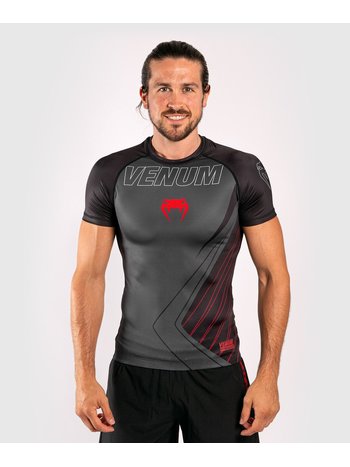 Venum Arrow Short Sleeve Rashguard  Venum Boxing - FIGHTWEAR SHOP EUROPE