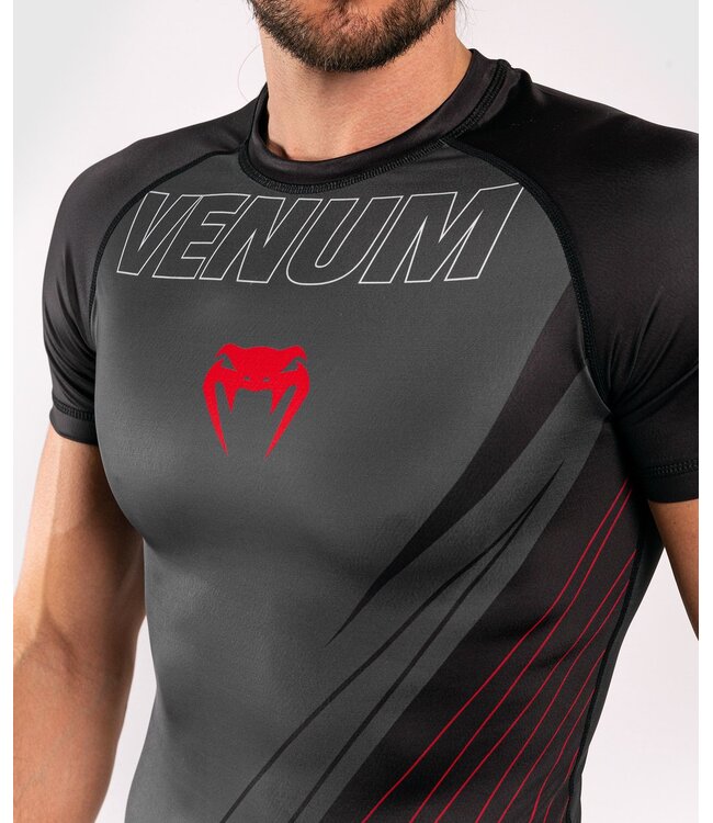 Venum Contender 5.0 Rashguards S/S  Black Red