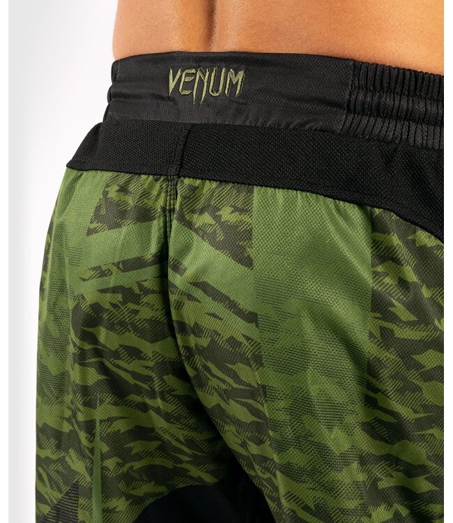 Venum TROOPER Fightshorts Forest Camo Grün