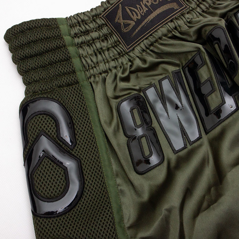 8 Weapons 8 Weapons Muay Thai Short Carbon Noir Olive Grün