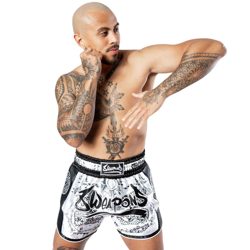 8 Weapons 8 Wapens Muay Thai Short Carbon Sak Yant Tigers White