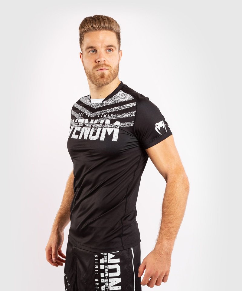 Venum Venum SIGNATURE Dry Tech T-shirt Zwart Wit