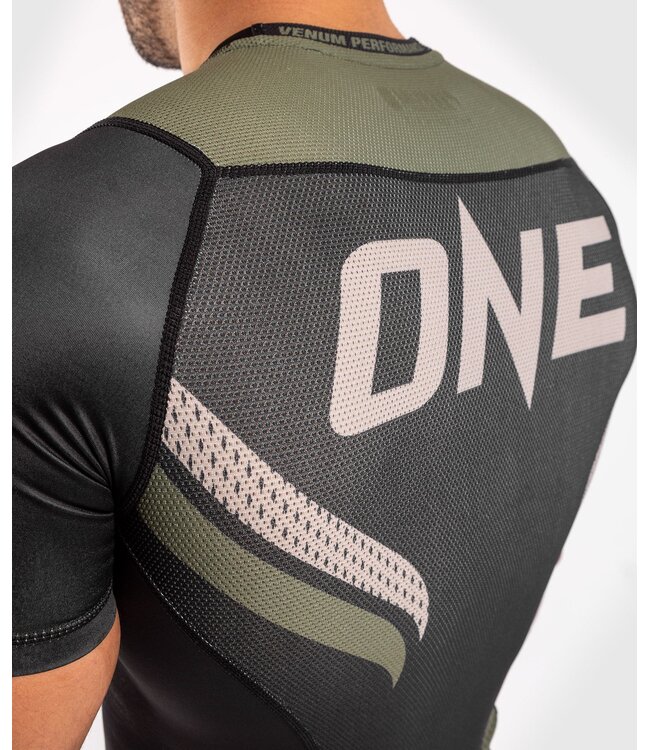Venum Venum ONE FC Impact Rashguard S/S Zwart Kaki