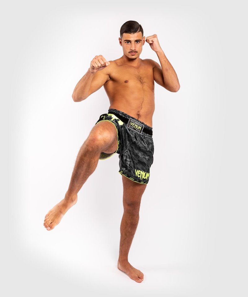 Venum Venum Giant Camo Muay Thai Kickboks Broekje Zwart Geel