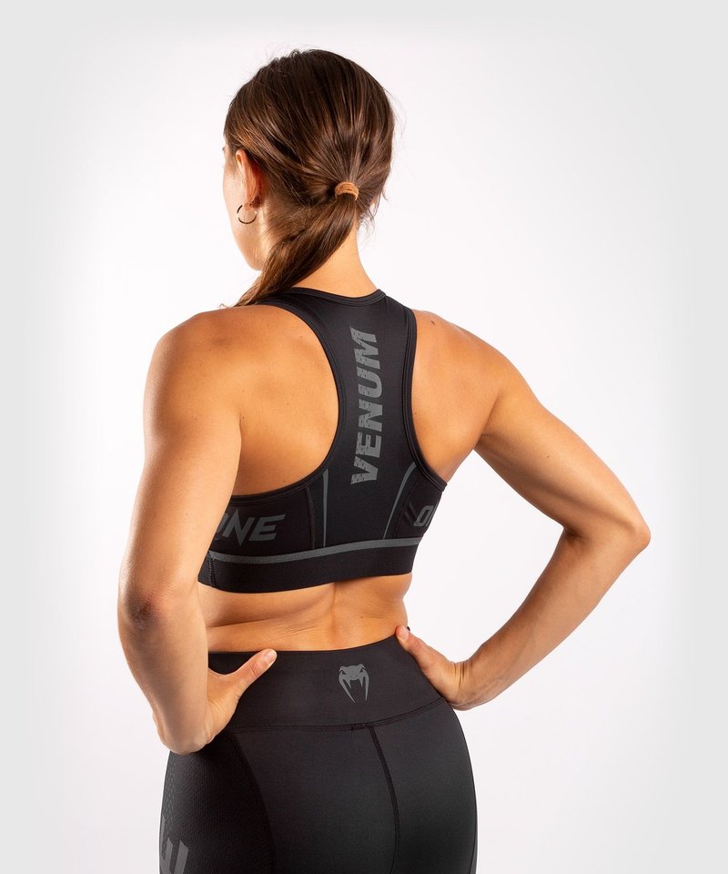 All-in-One Compact Sports Bra Black – Gymland Sportswear