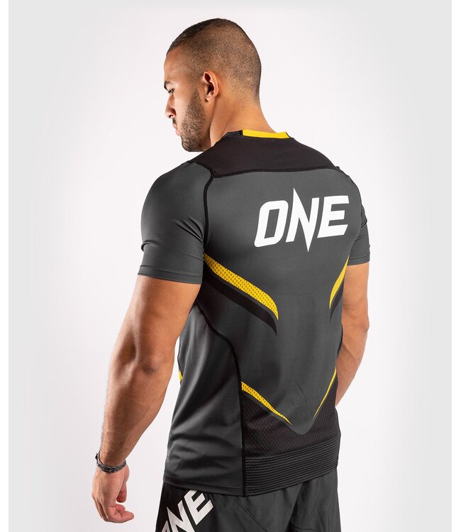 Venum ONE FC Impact Dry Tech T-Shirt Grau Gelb