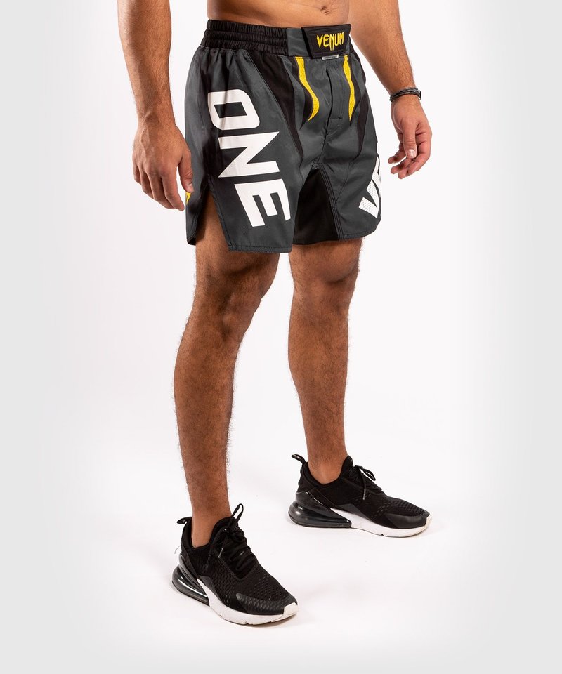 Venum Venum ONE FC Impact Fightshorts Grijs Geel