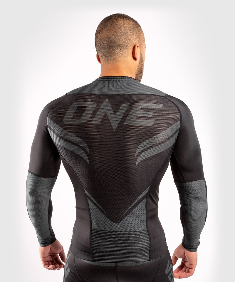 Venum Venum ONE FC Impact Rashguard L/A Schwarz Schwarz