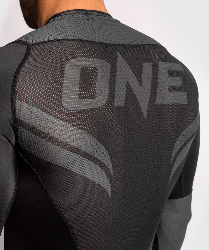 Venum Venum ONE FC Impact Rashguard L/S Zwart Zwart