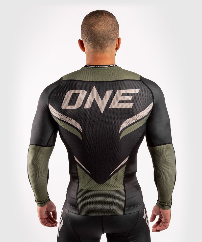 Venum Venum ONE FC Impact Rashguard L/S Zwart Kaki