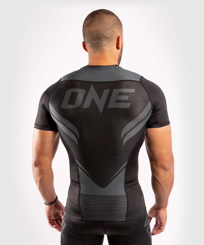 Venum Venum ONE FC Impact Rash Guard S/S Black Black